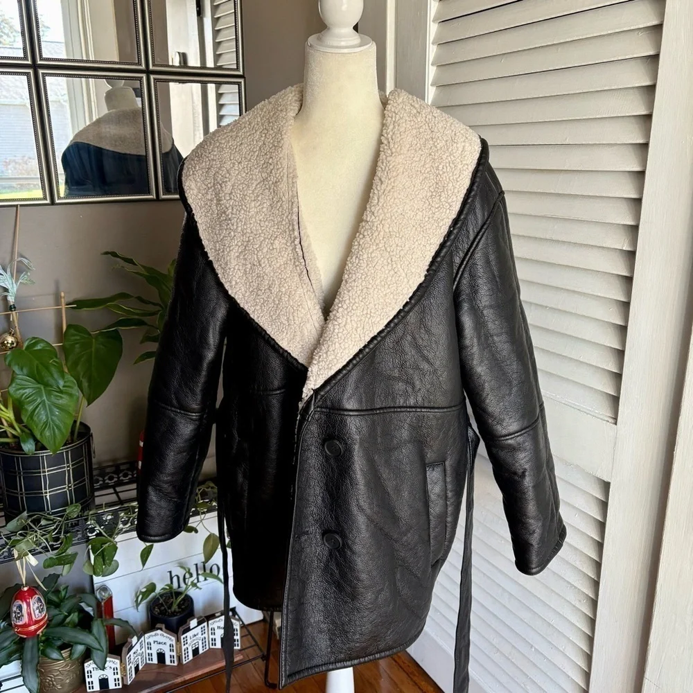 ASOS DESIGN Curve luxe collared bonded borg belted jacket - Picture 5 of 11
